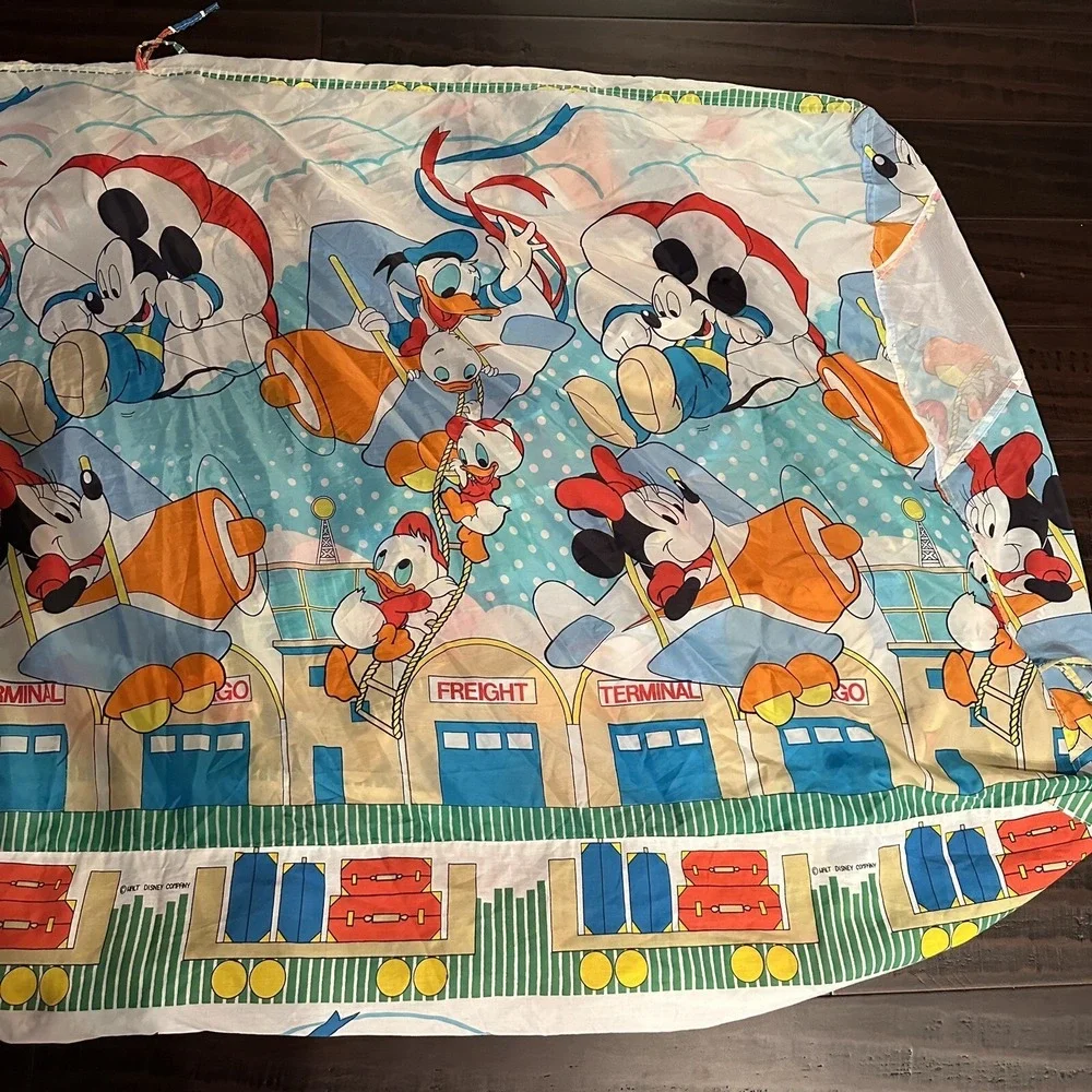 Hide N Sleep Disney Mickey Mouse Bed Tent Fits Twin Bed No Poles Springs